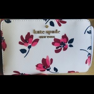 Kate Spade flower design wallet
